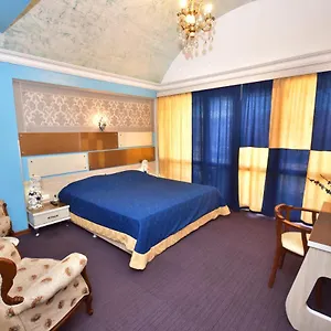 Chao Hotel